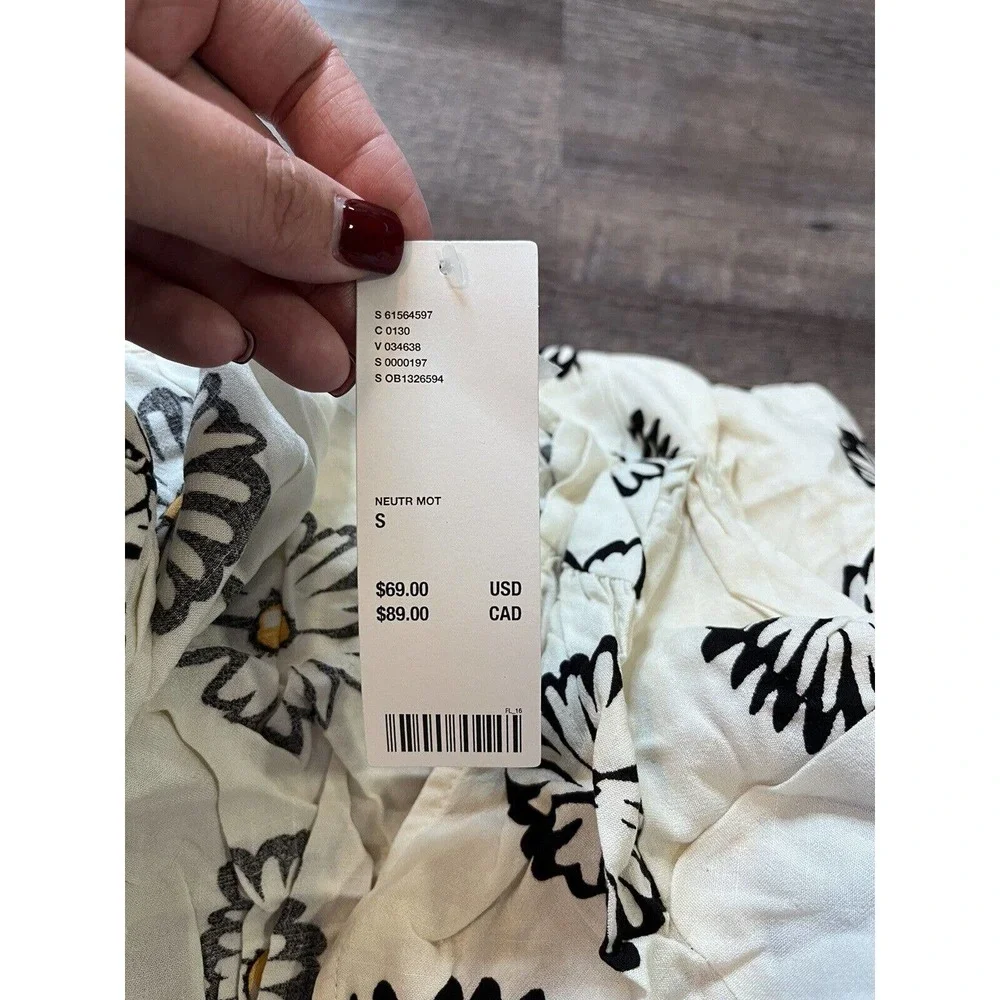 Urban Outfitters Juniors Daisy Dress Size Small Short Vneck White O3 - Picture 4 of 8